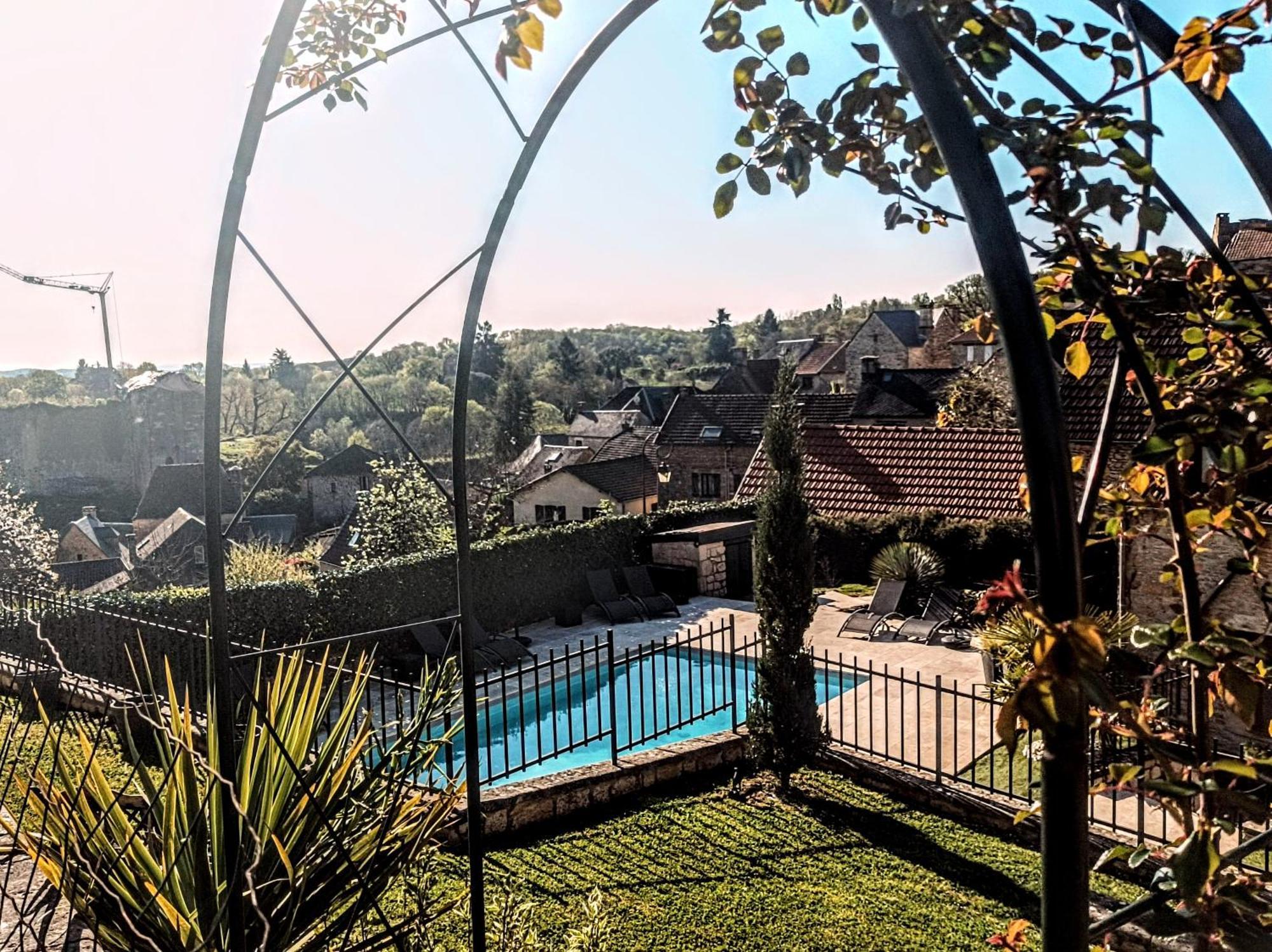 Le Clos De La Musardise - Gites De Charme Avec Piscine Chauffee Salignac Eyvigues Exteriér fotografie
